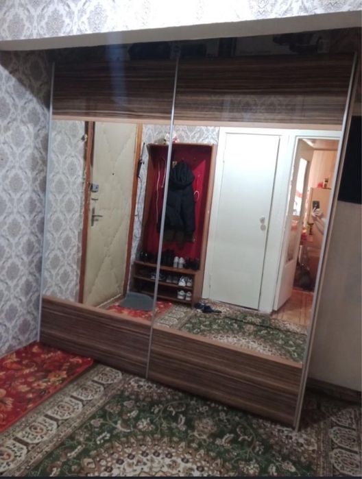 Шкаф купе в идеальном состоянии