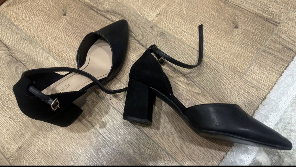 Туфли 38 размер.