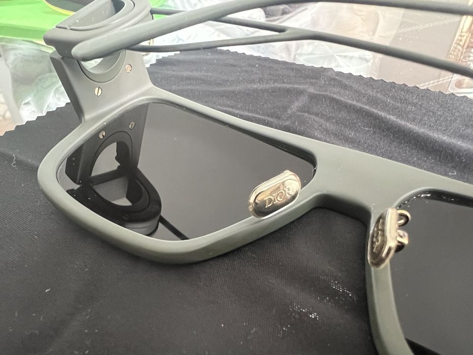 Christian Dior 30 Montaigne S3U