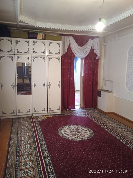 Ижрага 5 хонали уйниг 1 хонаси оила учун хазаекаси бор.. Янгийул ГАИ .