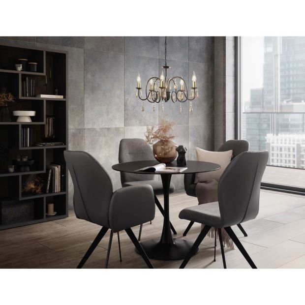 Страхотен полилей в дворцов стил