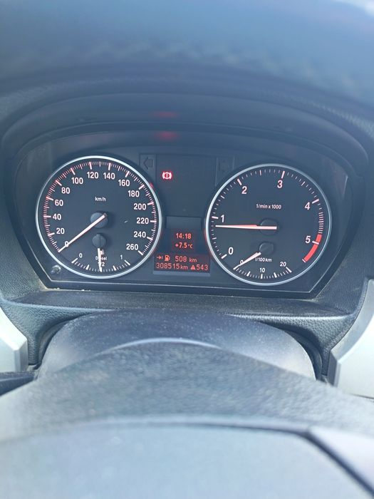 BMW seria 318 anul 2009