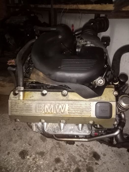 Капот на BMW E46 из Германии