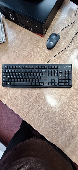 Tastatura Logitech noua K120 cu fir și mufa USB/45 lei