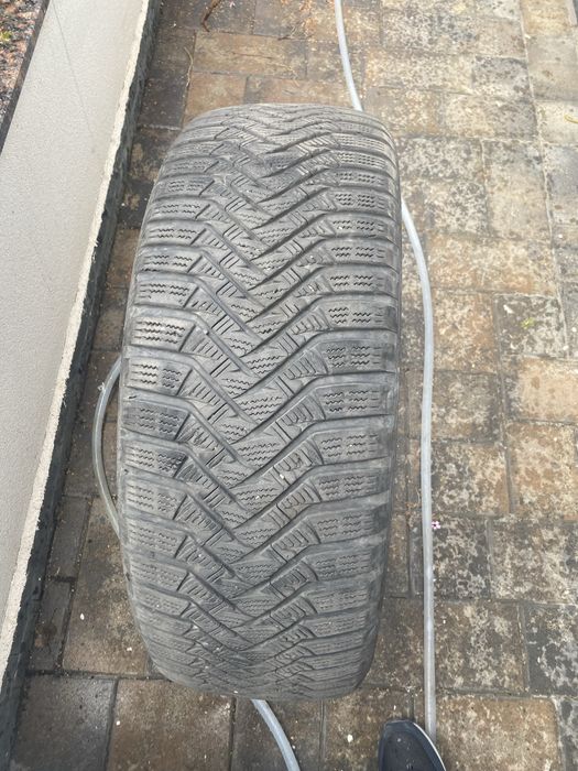 Anvelope iarna Laufenn 235/55/19