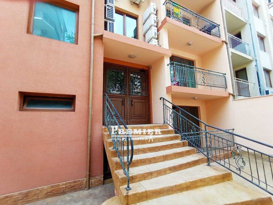 Продава се Тристаен апартамент в к.к. Слънчев бряг - 76 кв.м за 1277 €/кв.м - Снимка #4