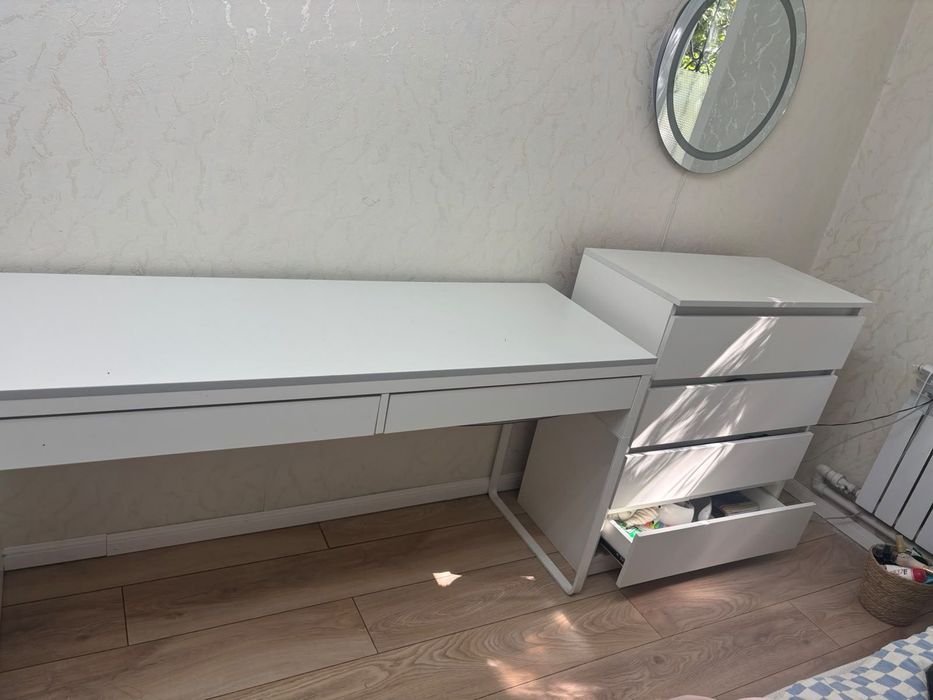 Комод со столом за 40000 тг