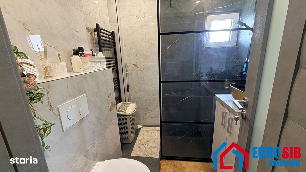 Apartament 3 camere decomandate in Sibiu zona Centrală — fotografia 3