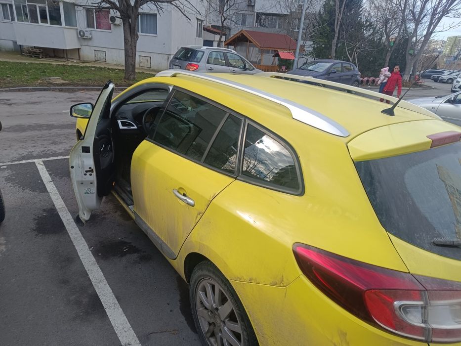 Продавам рено меган 3