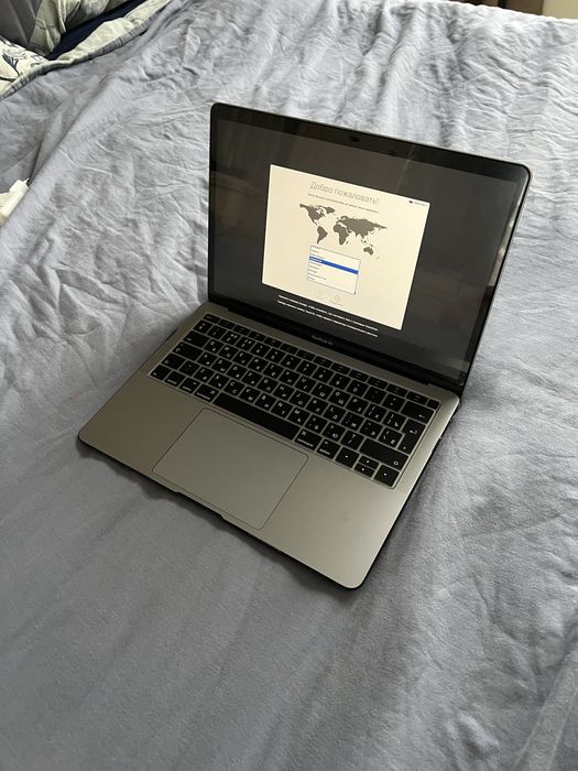 MacBook Air (Retina, 13-inch 2019