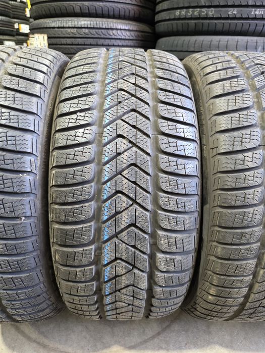 245/40/19 PIRELLI 4бр