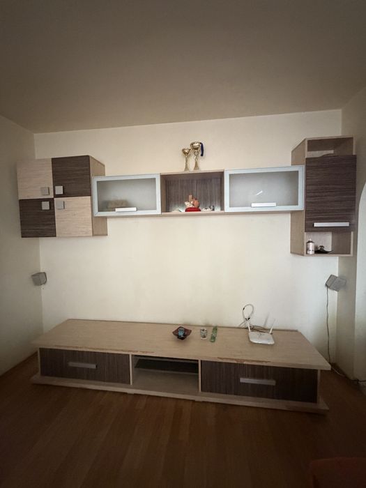 Vand mobila sufragerie