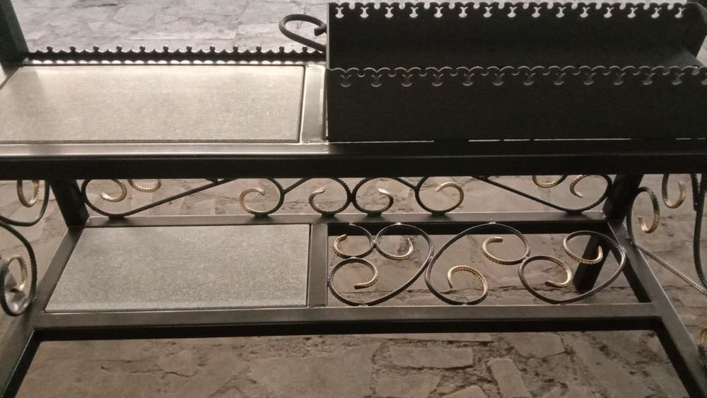 Мангал с навесом