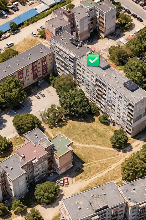 Тристаен  87кв.м реална квадратура панелна сграда