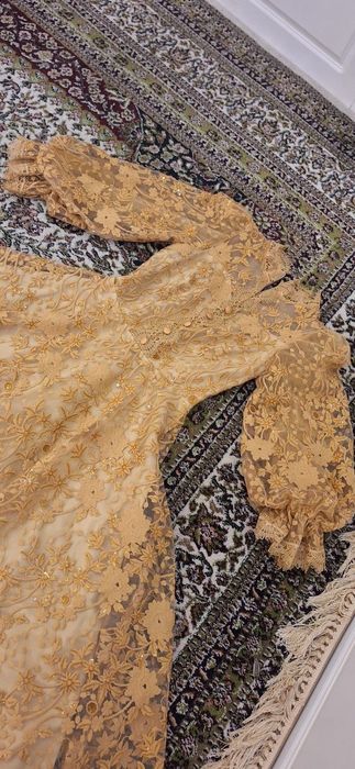 Vecherniy koylak 1marta kiyilgan 300ming