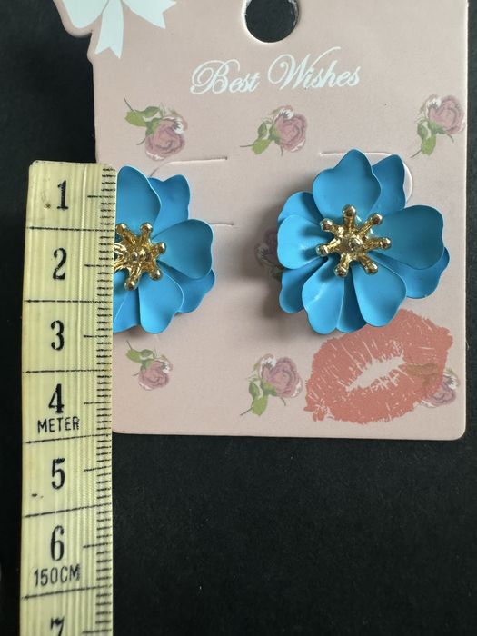 Cercei de dama eleganti