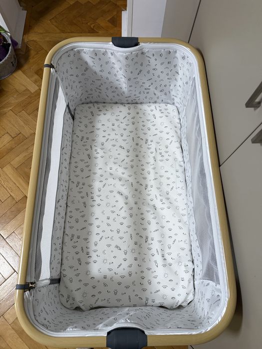 Patut bebelus co-sleeper + Masa infasat + Carusel muzical