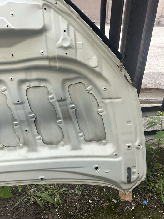 Продается капот