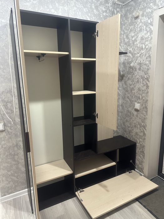 Продам шкаф для прихожий