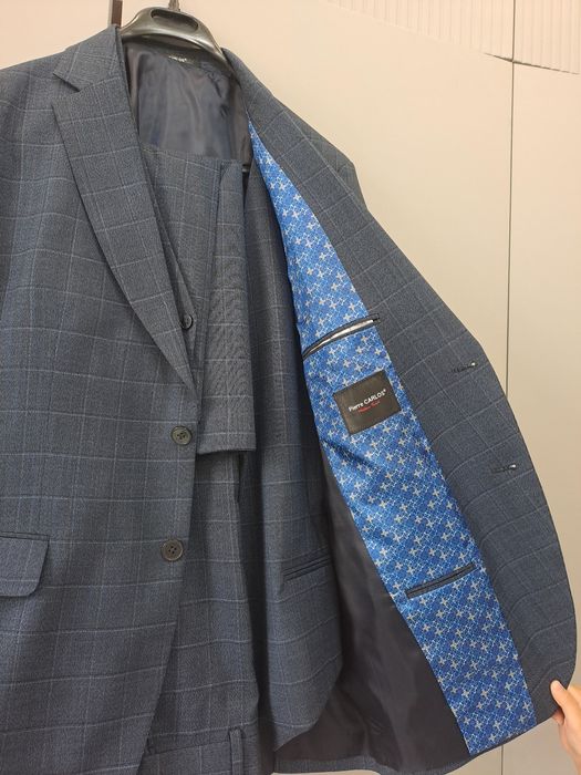 Костюм мужской...