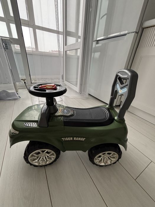 Машинка каталка для детей