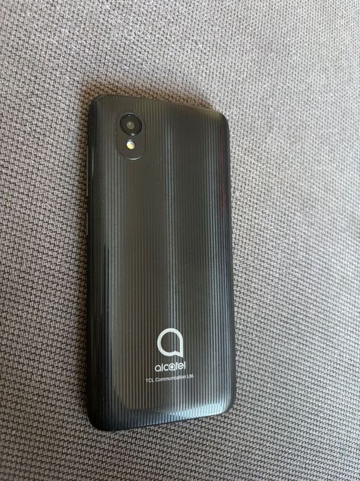 Телефон Alcatel 1