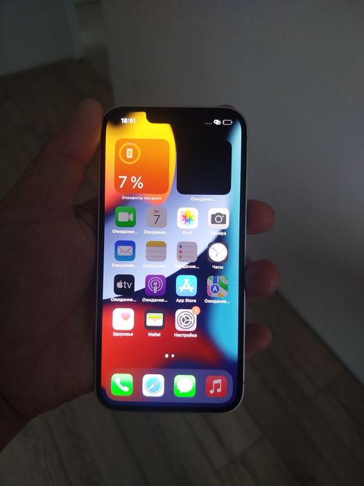 Продам айфон 13/128 IOS 15