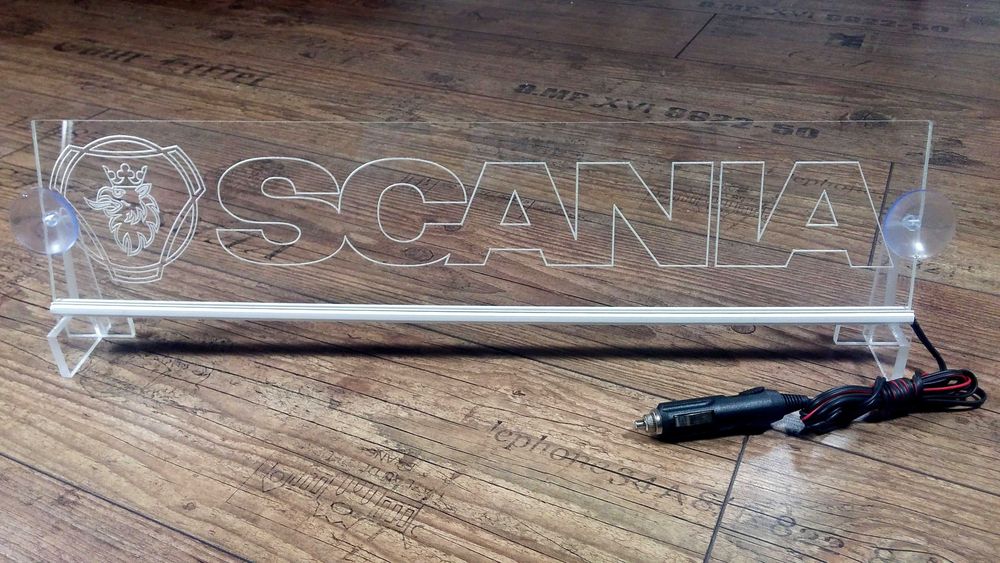 Светещи табели за камиони 12 или 24 волта