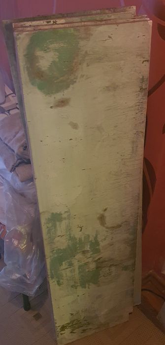 Остатки ламината, деревянные полки