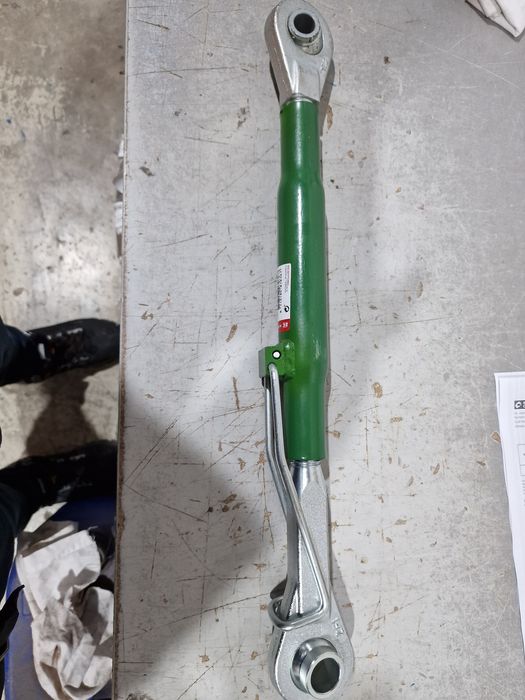 Tirant central tractor john deere original seria 3000 preț 400 lei se