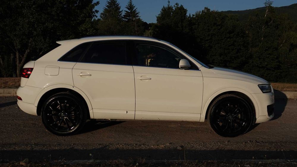 Продавам 2011 Audi Q3 TDI CarPlay