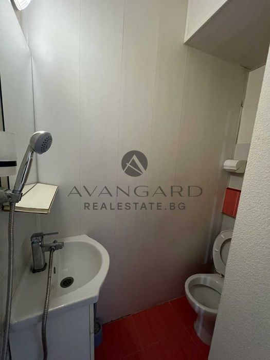 Продава се Многостаен апартамент в Пловдив, Кючук Париж - 90 кв.м за 1474 €/кв.м - Снимка #7