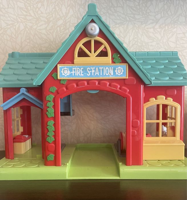 Jucarii pentru copii, masa centru de acrivitato, tabla de scris