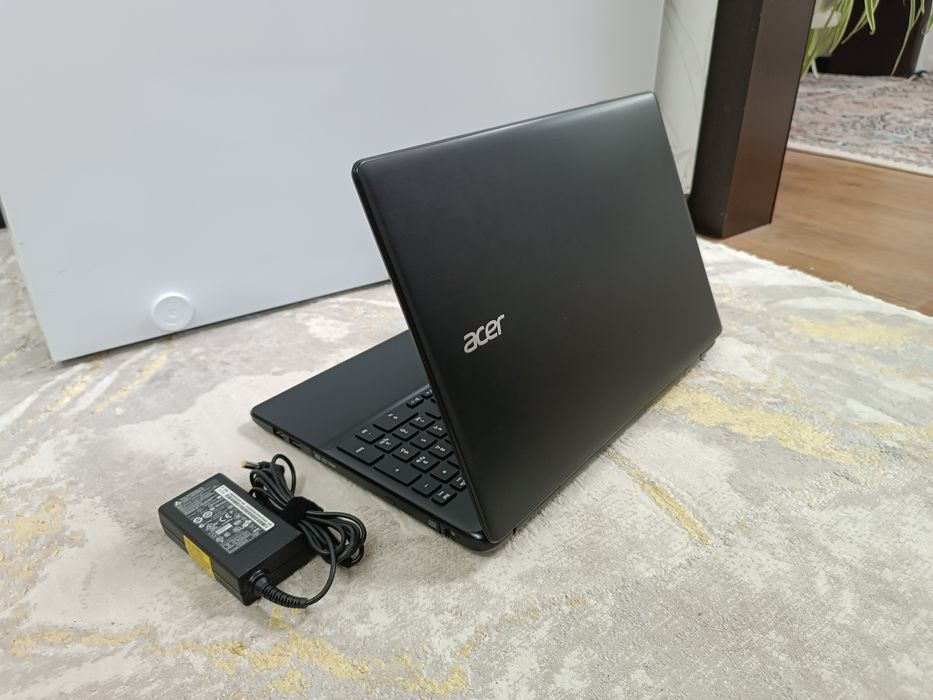Ноутбук ACER 4-ядерный.