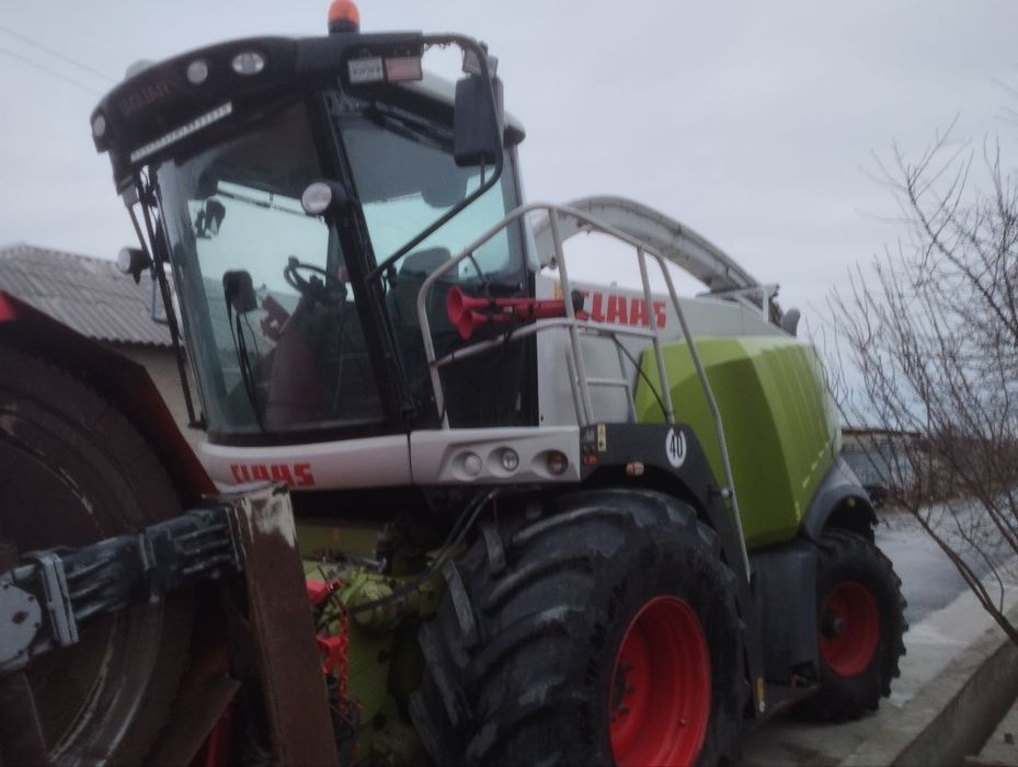 Yaguar Kombayin sotiladi.