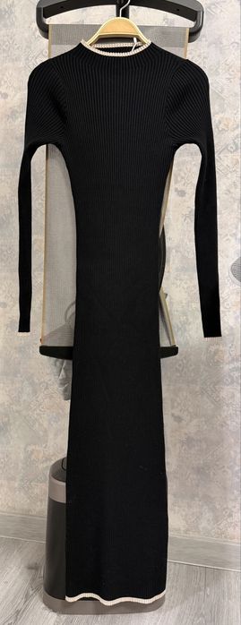 Ayollar kuylagi S-M Mango brend (yangi)