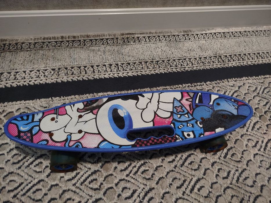 Продаю скейтборд цена 85.000сум
