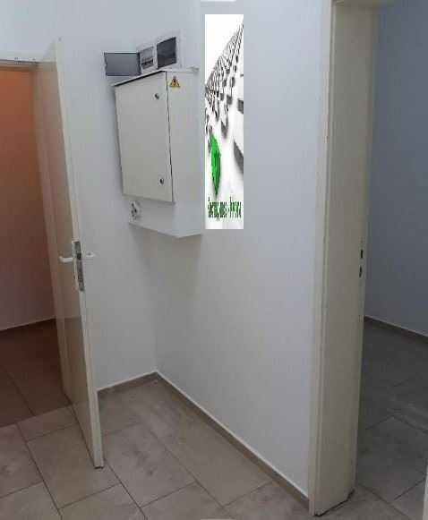 Дава се под наем Магазин в Пловдив, Център - 70 кв.м за 892.5 € - Снимка #5