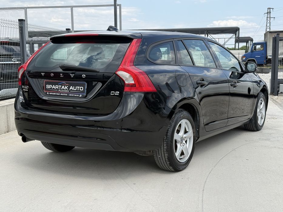 Volvo V60 1.6D* 2016г* АВТОМАТИК* 154.000КМ* СЕРВИЗНА*