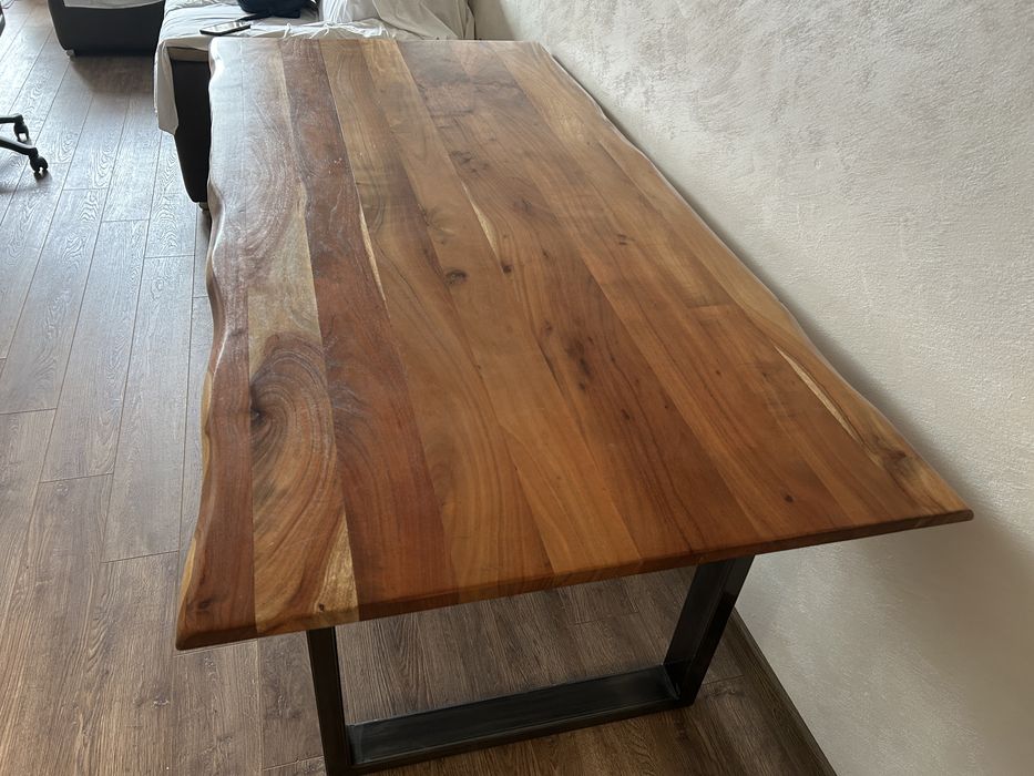 Кухненска маса от масив