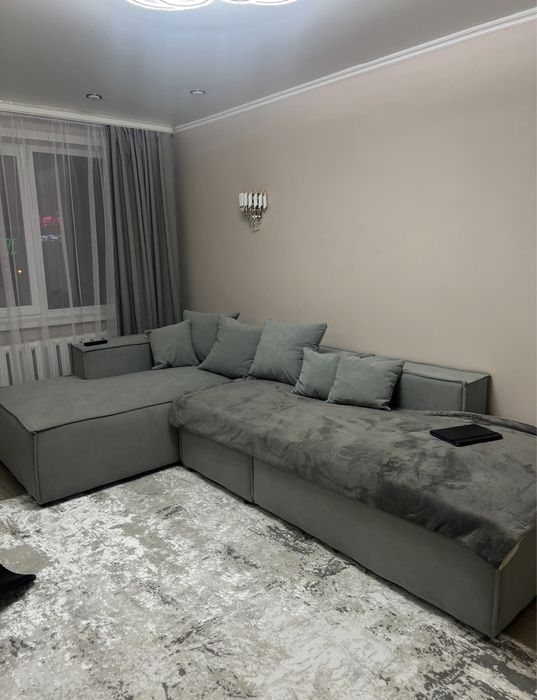 Продам стильный диван