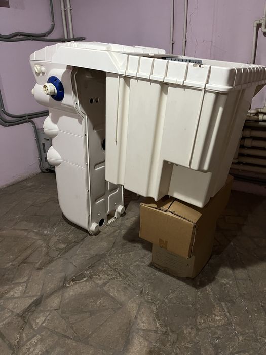 Продается Desjoyaux GRI 181 навесной фильтр для бассейна 3500 у.е.