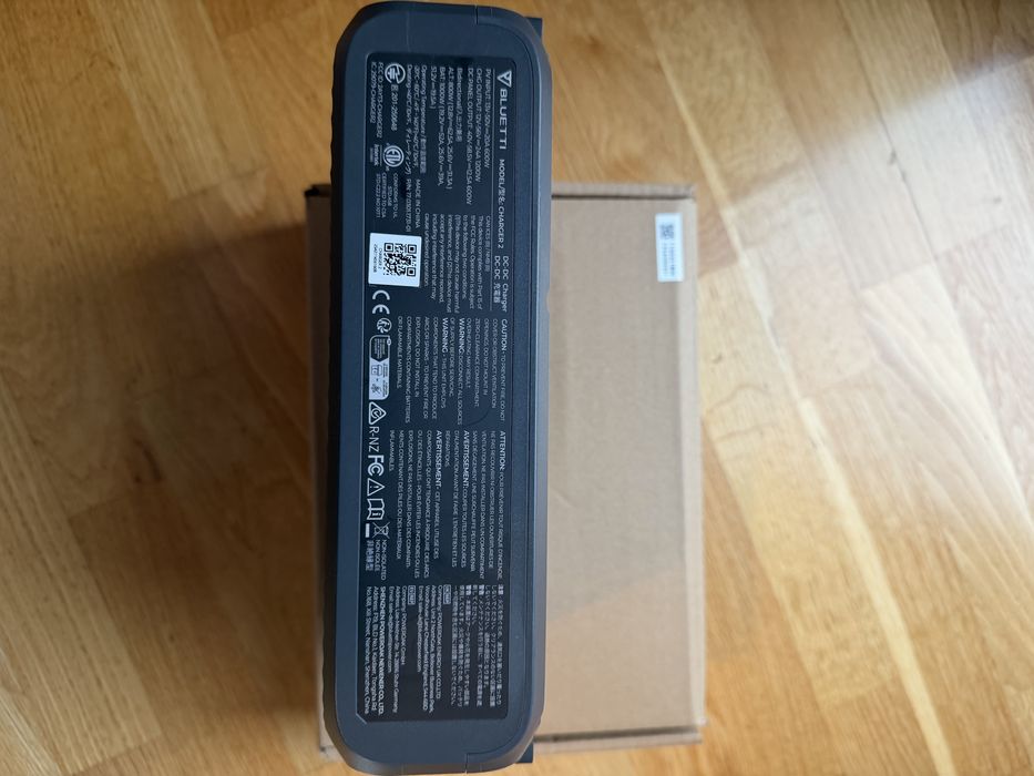 Bluetti DC Charger 2 - statie incarcare baterii externe