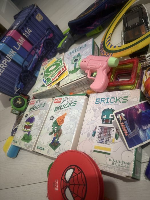 Пролам пакет игрушек б/у