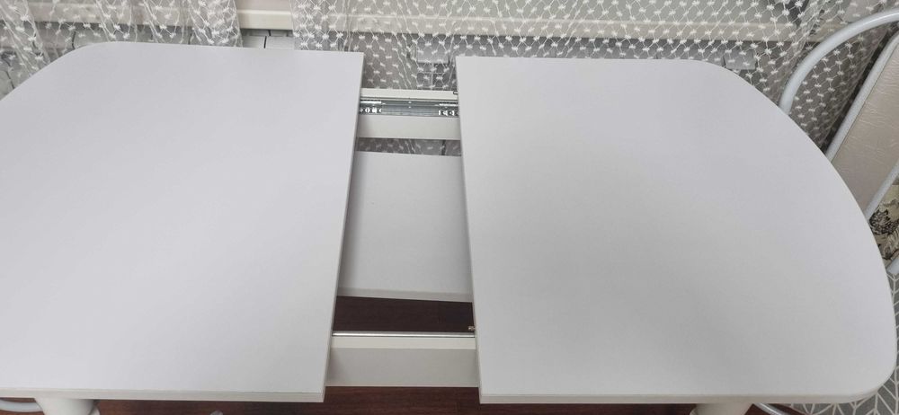 Продам стол и стулья б/у