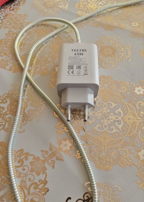 Продам ультра тонкий игравой телефон.