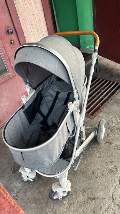 Продам коляску дешево