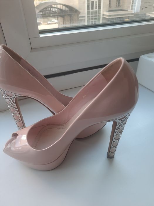 Женская обувь б/у