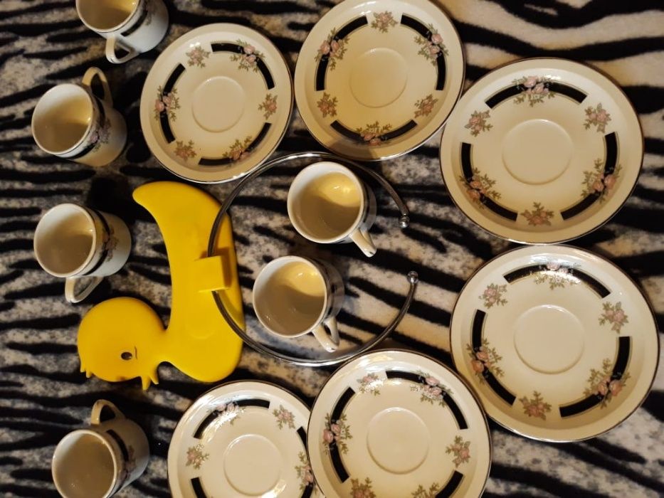 Комплект-Неупотребен/Сервиз за кафе