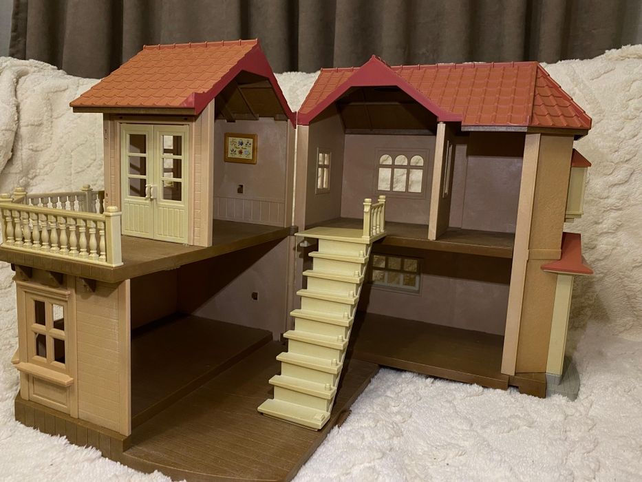 Большой набор Sylvanian Families (дом + мебель + фигурки)